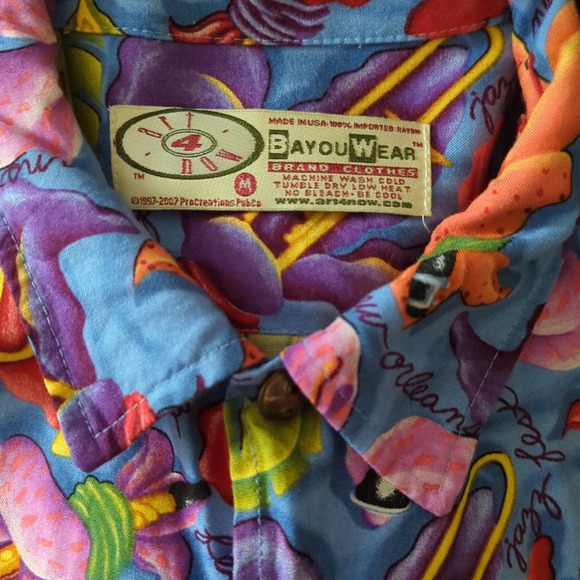 Bayou Wear Hawaiian Shirt Men's M Short Sleeve Jazz Fest Missing Button - Picture 6 of 10